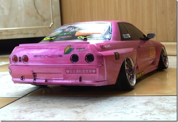 RC drift Nissan Skyline R32