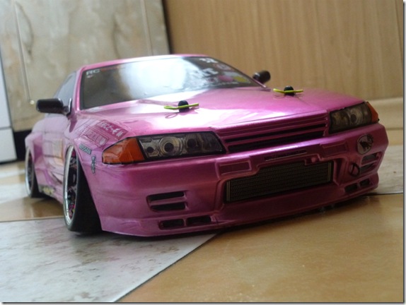 RC drift Nissan Skyline R32